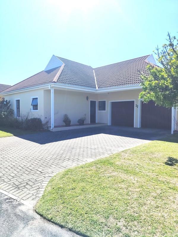 3 Bedroom Property for Sale in Sandbaai Western Cape